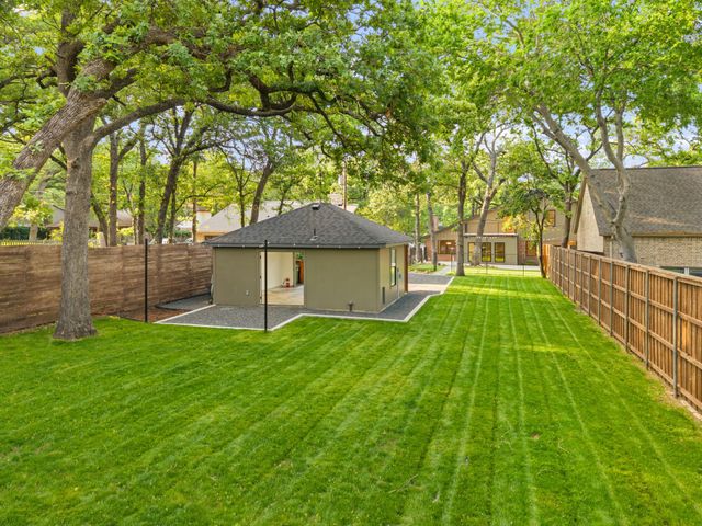 1425 Tiffany Forest Lane, Grapevine, TX 76051