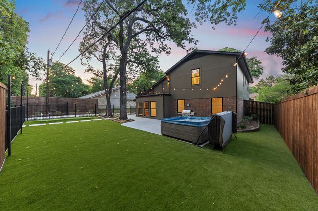 1425 Tiffany Forest Lane, Grapevine, TX 76051