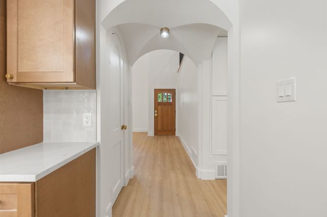 1425 Tiffany Forest Lane, Grapevine, TX 76051