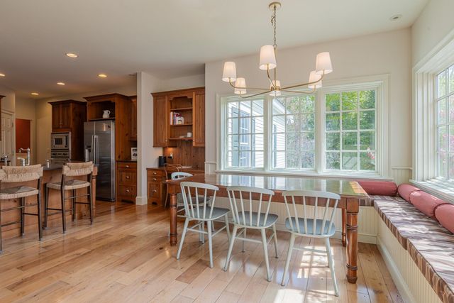 527 Sleighbell Lane, Manchester, VT 05255