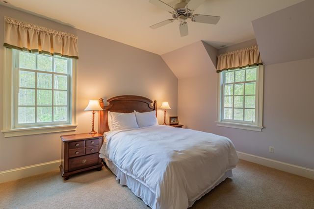 527 Sleighbell Lane, Manchester, VT 05255