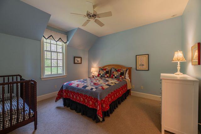 527 Sleighbell Lane, Manchester, VT 05255