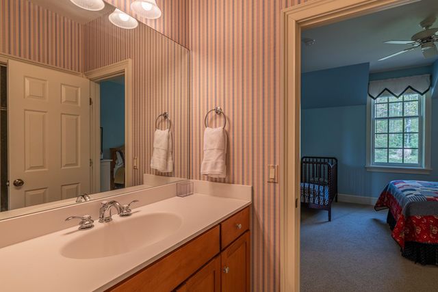 527 Sleighbell Lane, Manchester, VT 05255
