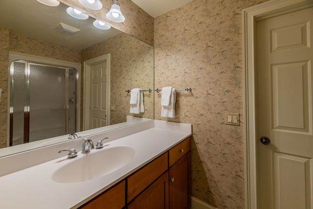 527 Sleighbell Lane, Manchester, VT 05255