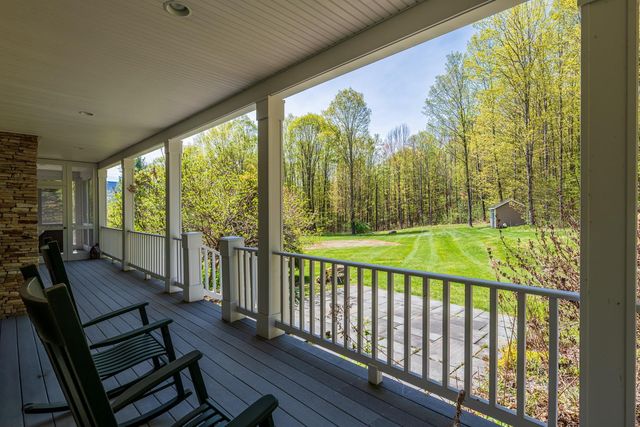 527 Sleighbell Lane, Manchester, VT 05255