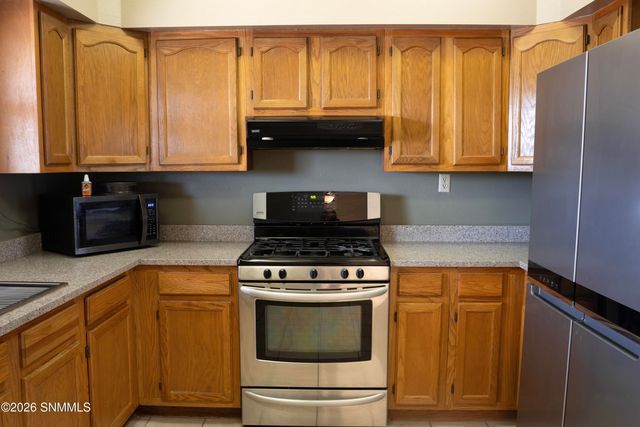 5011 Calle Del Ranchero, Las Cruces, NM 88011