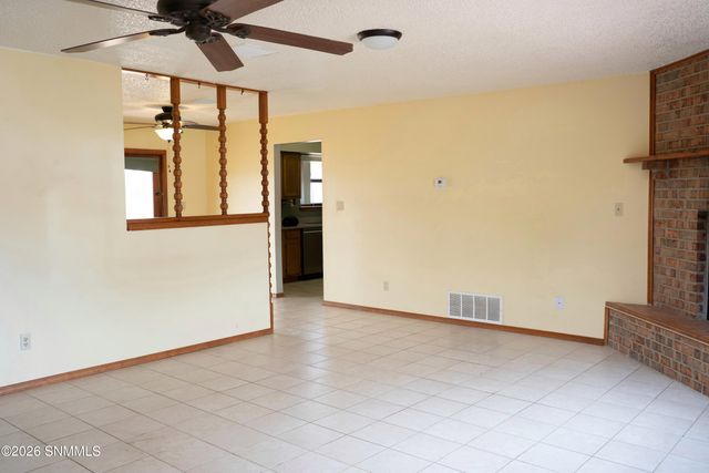 5011 Calle Del Ranchero, Las Cruces, NM 88011