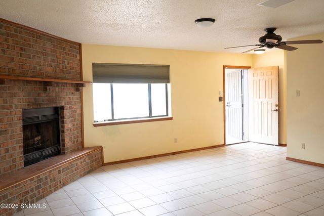 5011 Calle Del Ranchero, Las Cruces, NM 88011