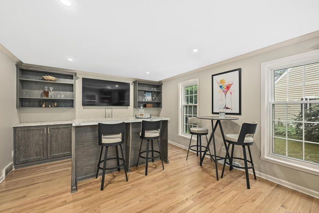 2502 W Norway DRIVE, Mequon, WI 53092