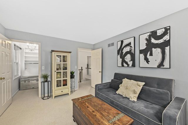 2502 W Norway DRIVE, Mequon, WI 53092