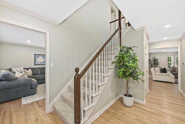 2502 W Norway DRIVE, Mequon, WI 53092