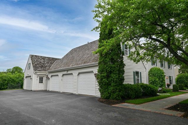 2502 W Norway DRIVE, Mequon, WI 53092