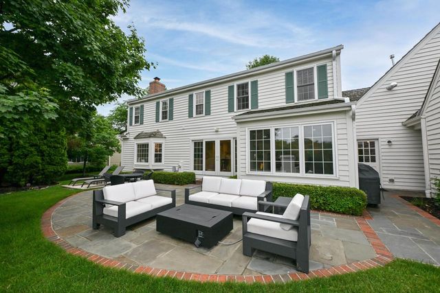 2502 W Norway DRIVE, Mequon, WI 53092