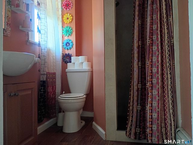 64 Peck Street, Norwich, CT 06360