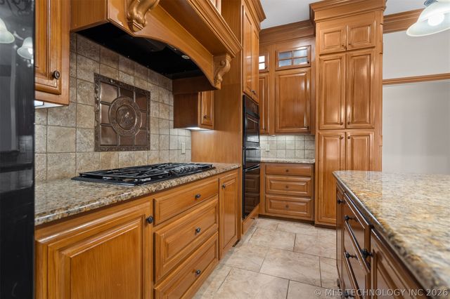 3102 Stone Creek Drive, Ardmore, OK 73401