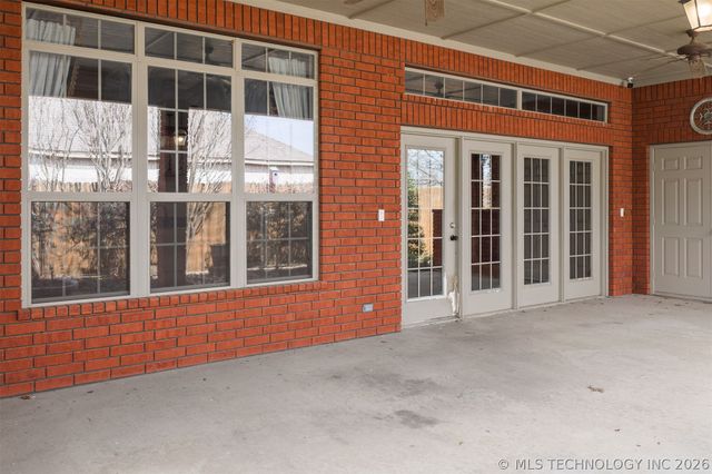 3102 Stone Creek Drive, Ardmore, OK 73401