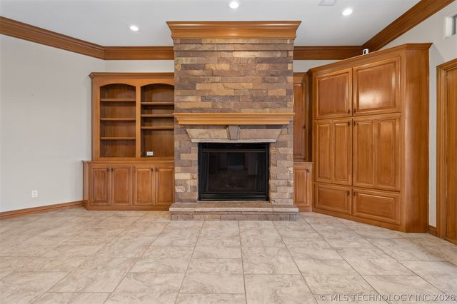 3102 Stone Creek Drive, Ardmore, OK 73401