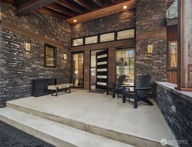 351 Steam Gin Loop, Cle Elum, WA 98922