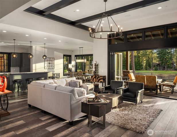 351 Steam Gin Loop, Cle Elum, WA 98922