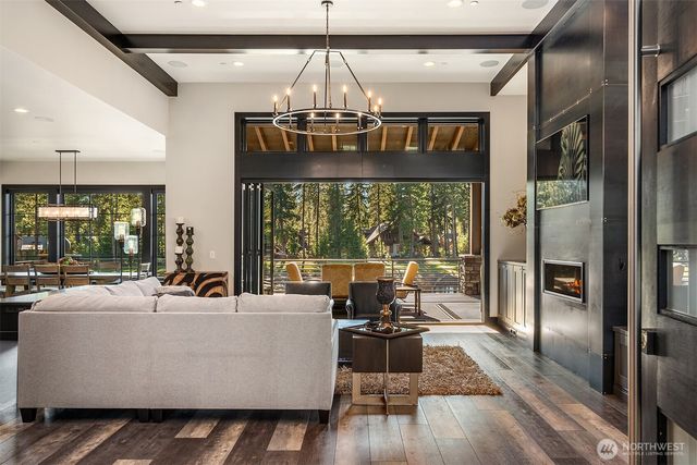 351 Steam Gin Loop, Cle Elum, WA 98922