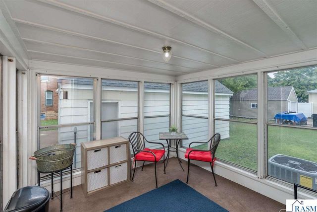 1204 N 4th Street, Mankato, MN 56001