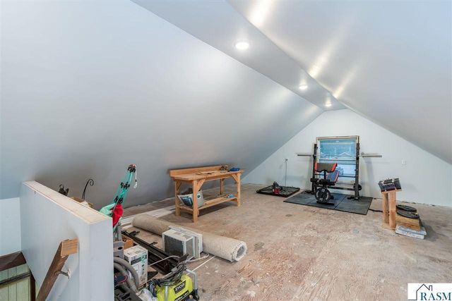 1204 N 4th Street, Mankato, MN 56001