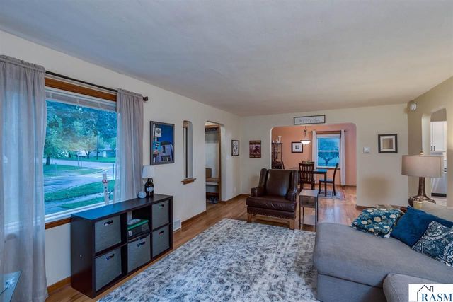1204 N 4th Street, Mankato, MN 56001
