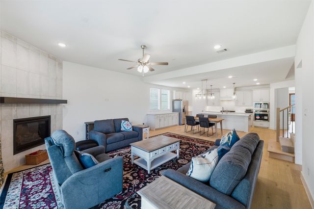 117 Paxton Circle, Arlington, TX 76013