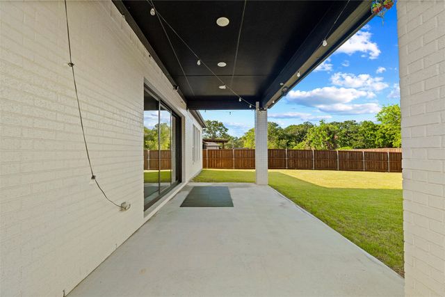 117 Paxton Circle, Arlington, TX 76013