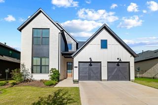 117 Paxton Circle, Arlington, TX 76013