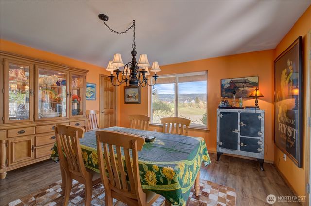 31 Blue Skies Lane, Cathlamet, WA 98612
