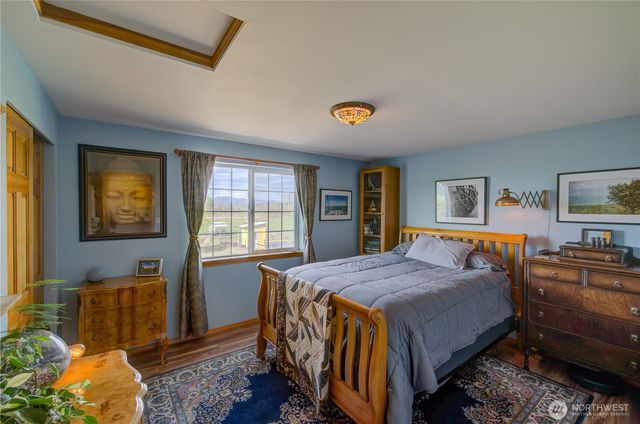 31 Blue Skies Lane, Cathlamet, WA 98612