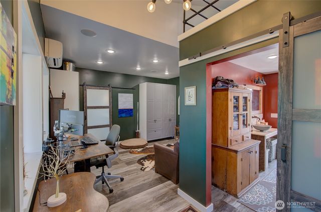 31 Blue Skies Lane, Cathlamet, WA 98612