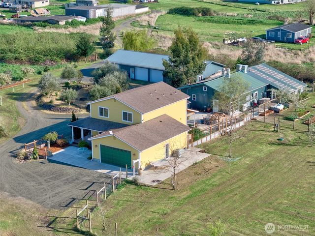 31 Blue Skies Lane, Cathlamet, WA 98612