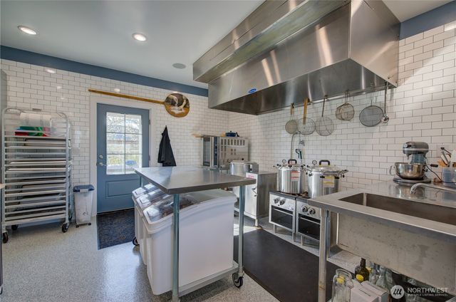 31 Blue Skies Lane, Cathlamet, WA 98612
