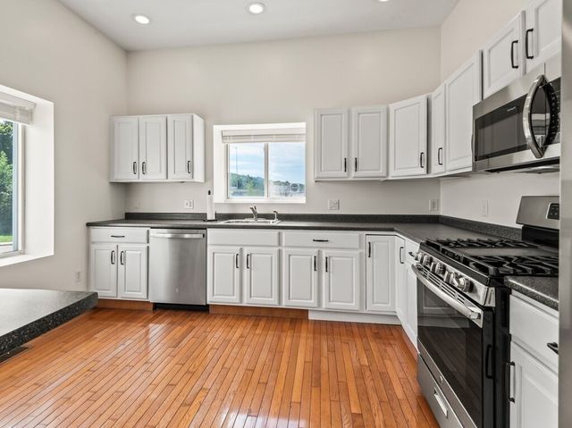 705 Southbridge St A, Worcester, MA 01610