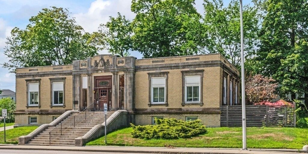 705 Southbridge St A, Worcester, MA 01610