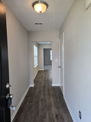 2612 Fran Dr, Murfreesboro, TN 37129