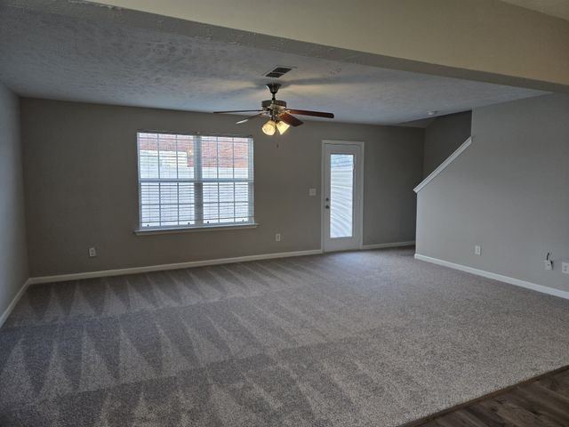 2612 Fran Dr, Murfreesboro, TN 37129