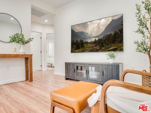 1836 Lake Street, Glendale, CA 91201