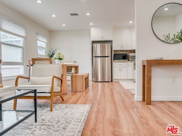 1836 Lake Street, Glendale, CA 91201