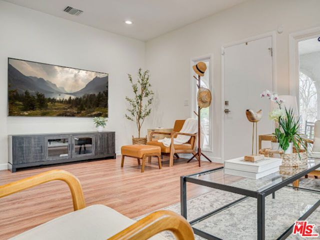 1836 Lake Street, Glendale, CA 91201