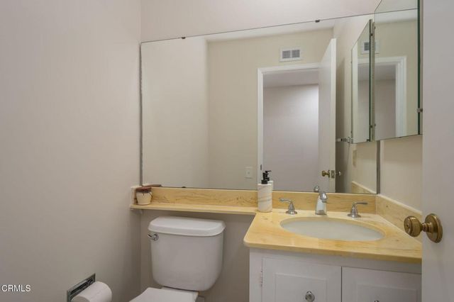 1034 Red Oak Place, Camarillo, CA 93010