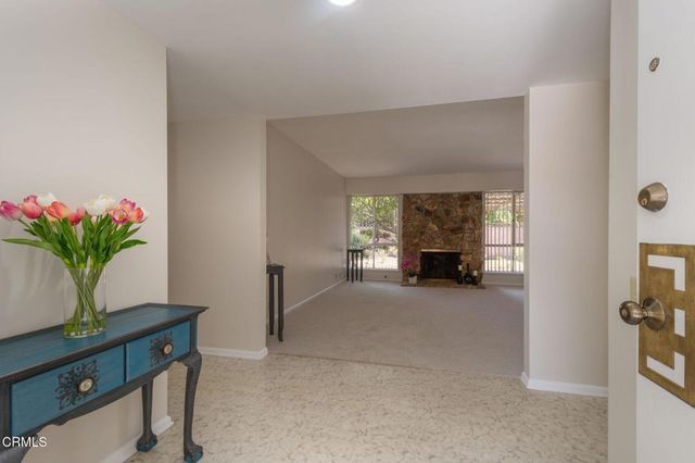 1034 Red Oak Place, Camarillo, CA 93010