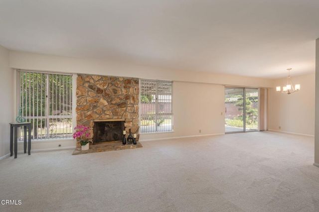 1034 Red Oak Place, Camarillo, CA 93010