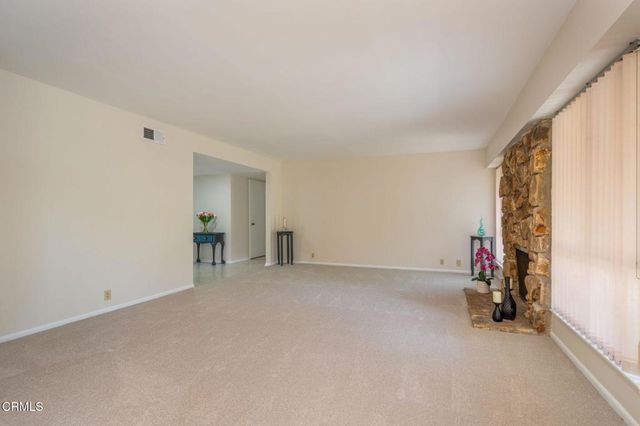 1034 Red Oak Place, Camarillo, CA 93010