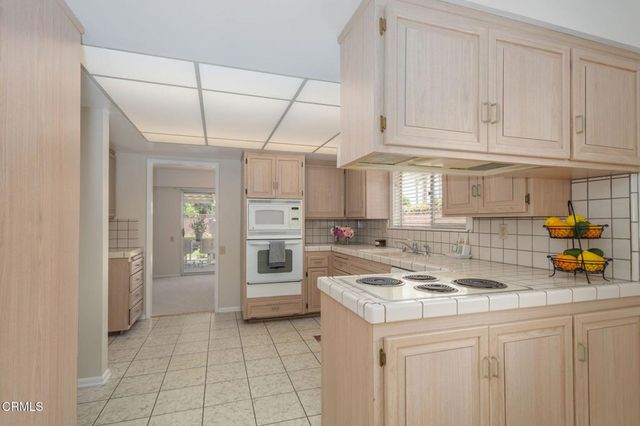 1034 Red Oak Place, Camarillo, CA 93010