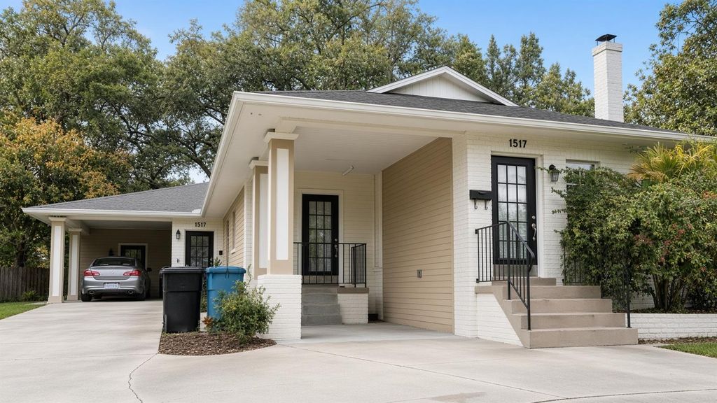Image 1 of property listing at 1515 E CENTRAL BOULEVARD, Orlando, FL 32801