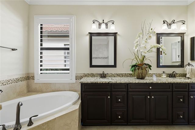 28517 Westmeath CT, Bonita Springs, FL 34135