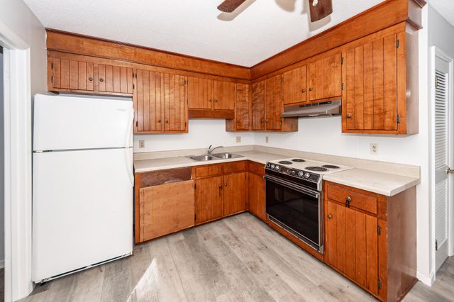 120 Colonial Court, Summerville, SC 29483